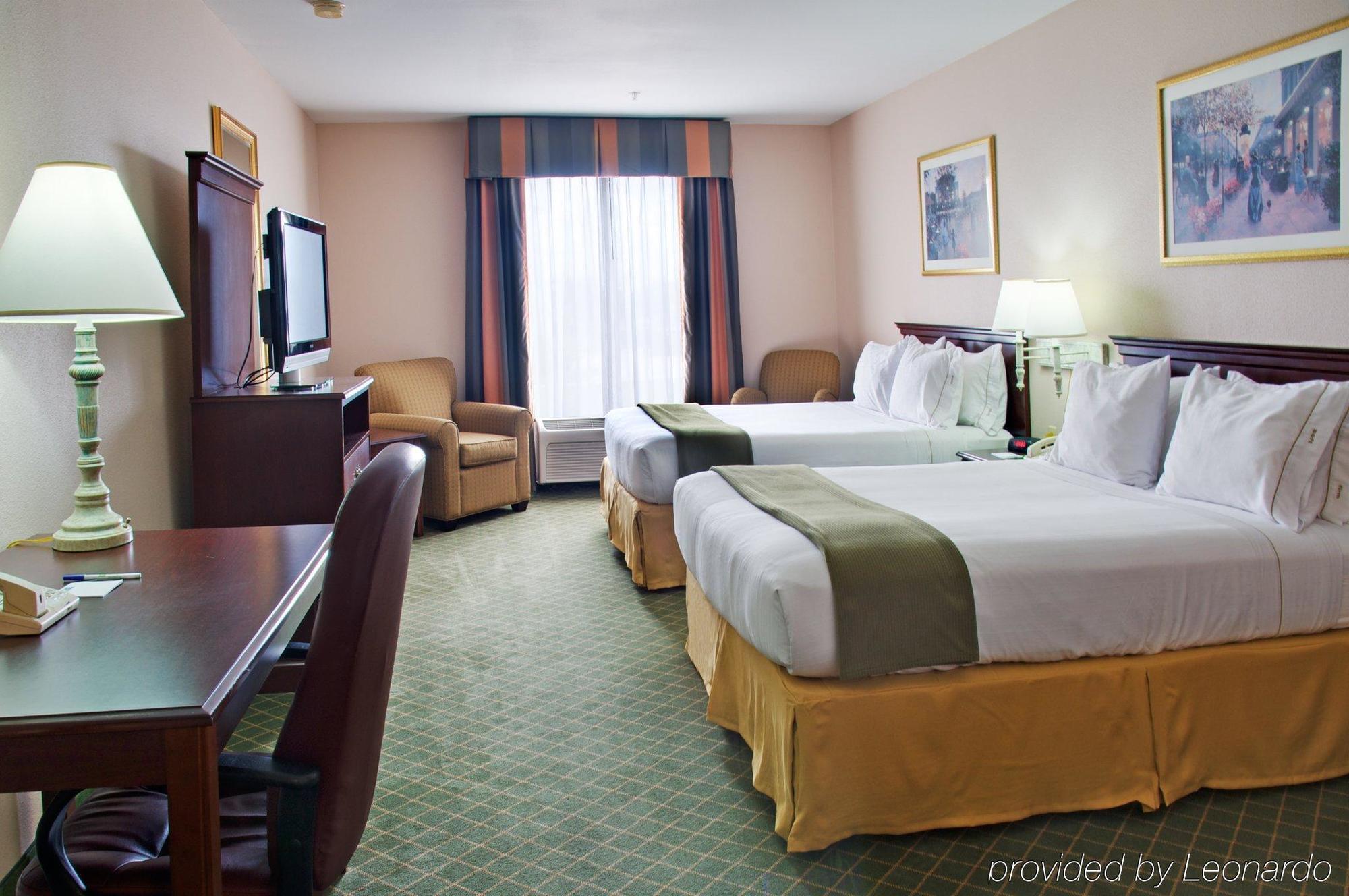 Holiday Inn Express Hotel & Suites Livingston Pokoj fotografie